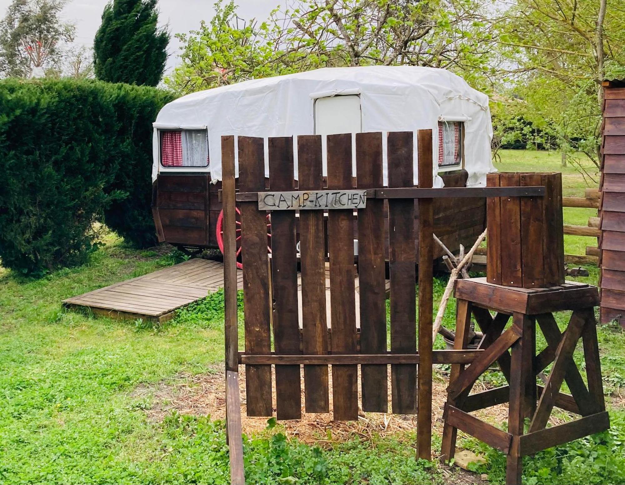Syl-vallee Western Village Campsite Bouglon