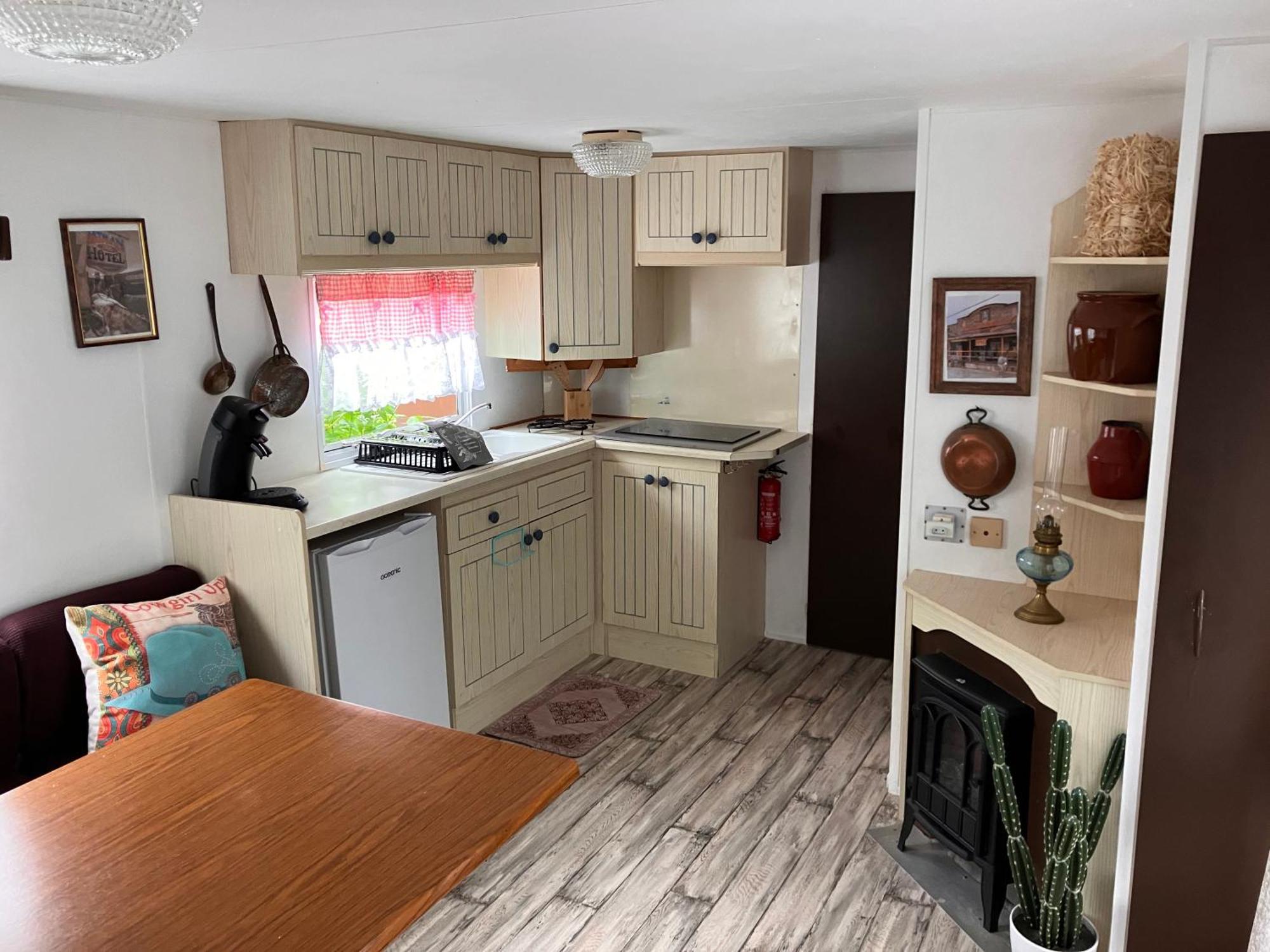 Syl-vallee Western Village Campsite Bouglon